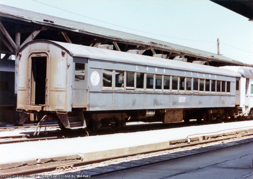 Long Island P54D Coach 7478